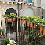 - Comeinsicily Cortedeilimoni - Charming & Relaxing Luxury 4* Acireale