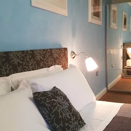 Oda ve Kahvaltı - Comeinsicily Cortedeilimoni - Charming & Relaxing Luxury Acireale