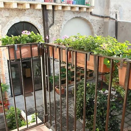 Comeinsicily Cortedeilimoni Charming & Relax Bed & Breakfast Acireale