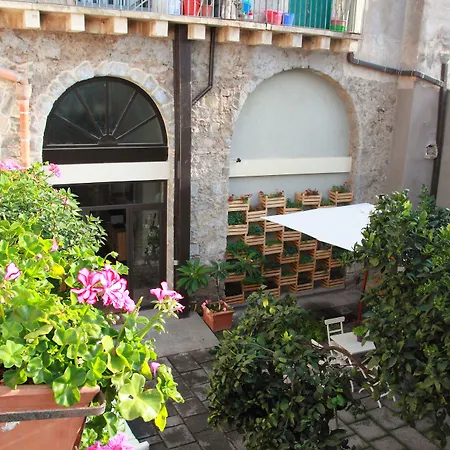 - Comeinsicily Cortedeilimoni - Charming & Relaxing Luxury Alojamento de Acomodação e Pequeno-almoço 4*