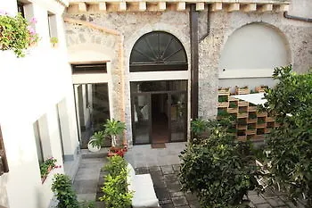 Comeinsicily Cortedeilimoni Charming & Relax 2* Ачиреале